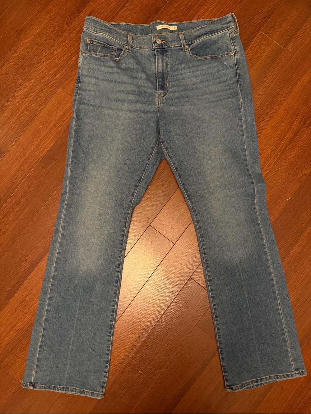 Levi’s Classic Bootcut Jeans Women’s 14 Medium Wash Mid Rise Stretch